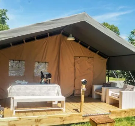 Ingerichte Safaritent Camping Saint-Priest-en-Murat