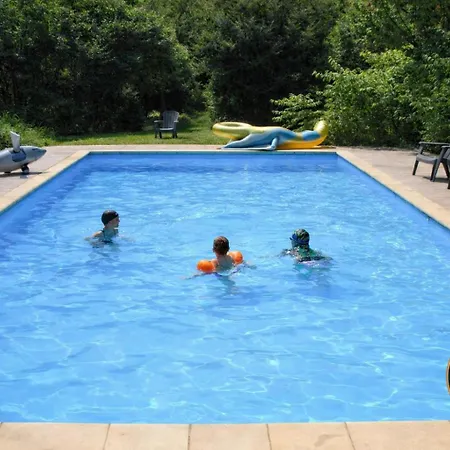 Camping Ingerichte Safaritent Saint-Priest-en-Murat