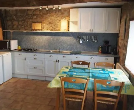 Ingerichte Safaritent Camping Saint-Priest-en-Murat